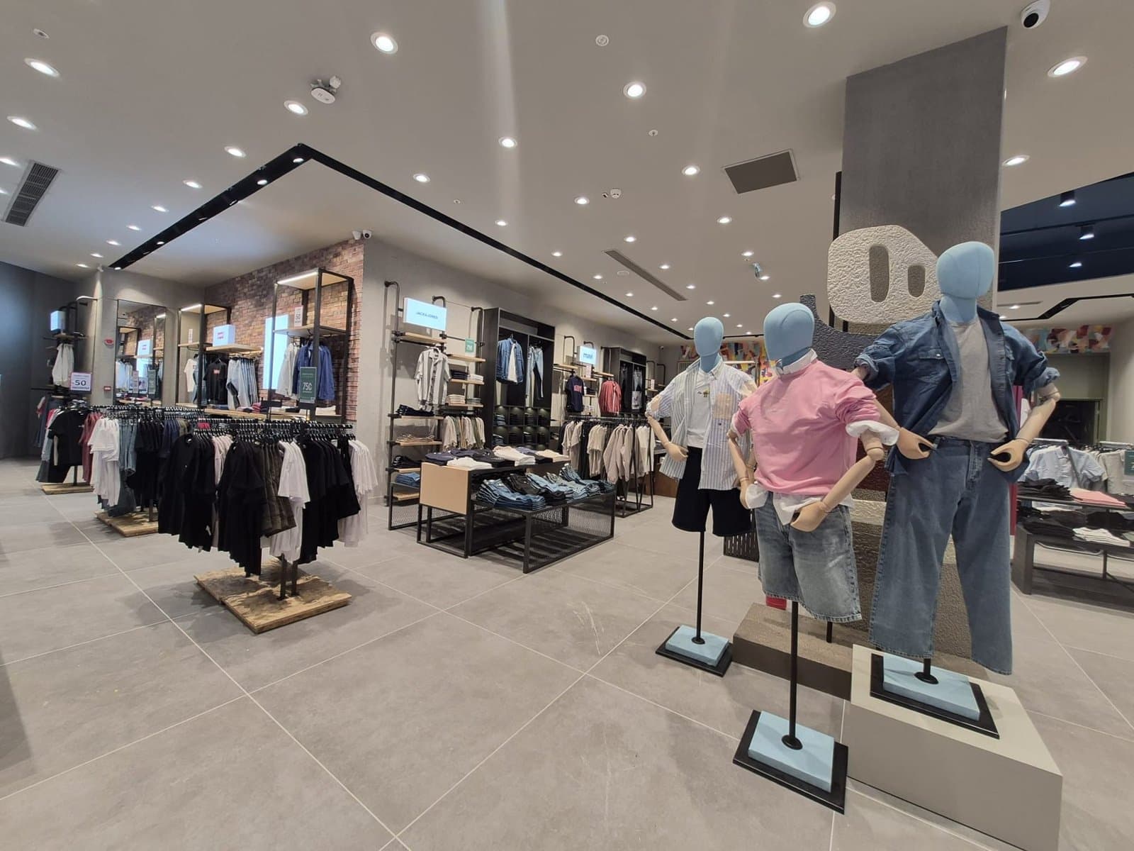 Boyner Merkez Ankara AVM'de açtığı mağazayla 136 noktaya ulaştı