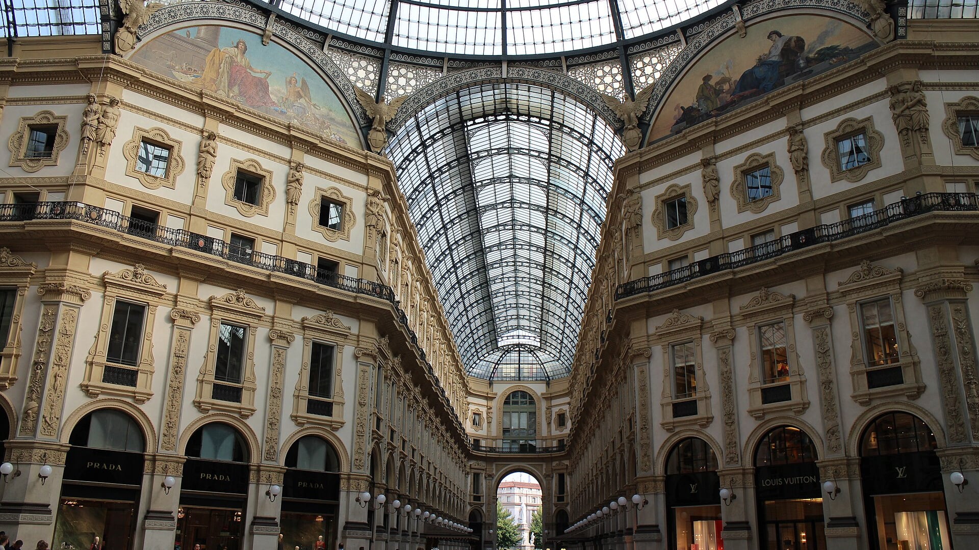 Milano'dan Tahran'a: AVM yatırımlarının 160 yıllık dersleri